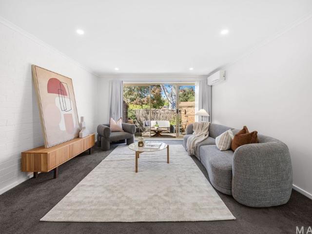 Single Level Convenience. Connected Inner North Location
