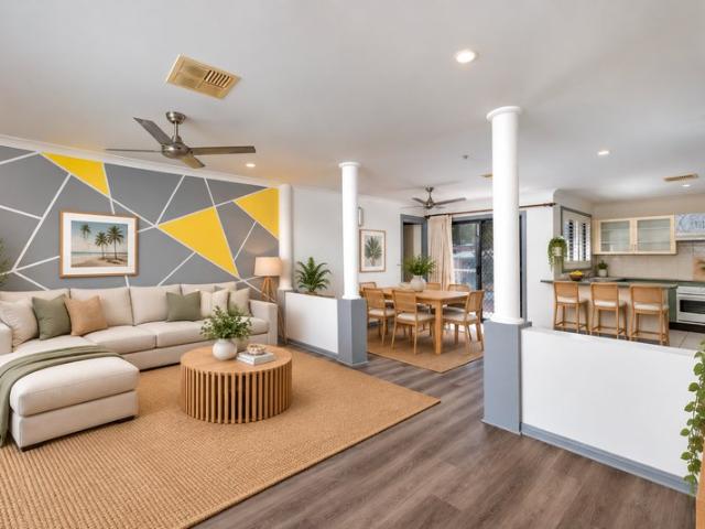 Single Level Convenience in the Heart of Salamander Bay