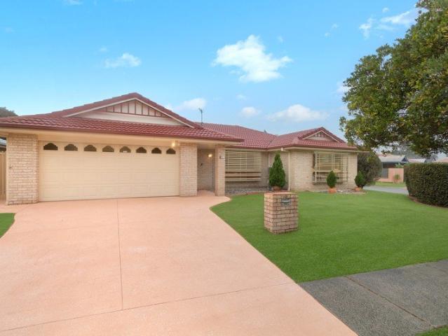 Single Level. Corner Block. Low Maintenance