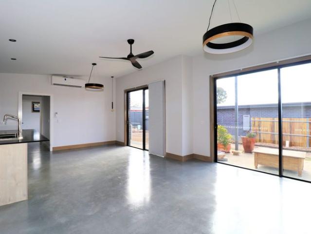 Single Level, Central Unit!