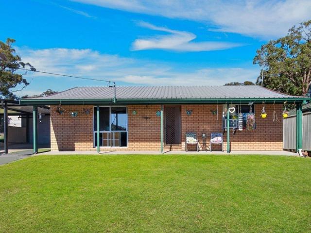 Single level Brick Home Within Reach Of Beautiful Lake Macquarie