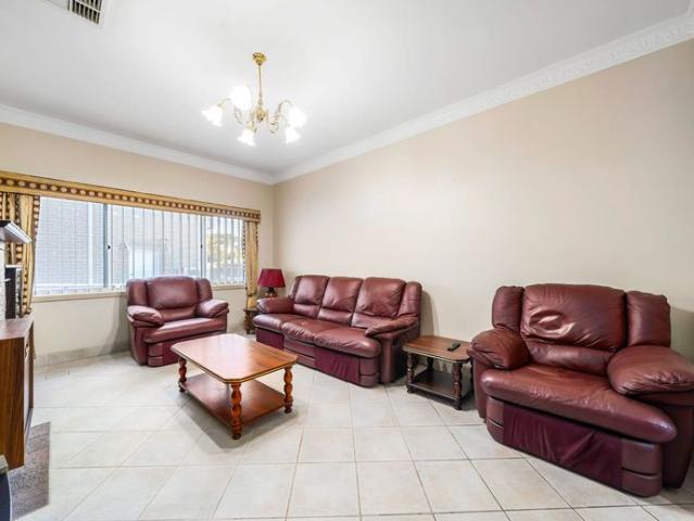 SINGLE LEVEL ENTERTAINER WITH HUGE 4 CAR GARAGE