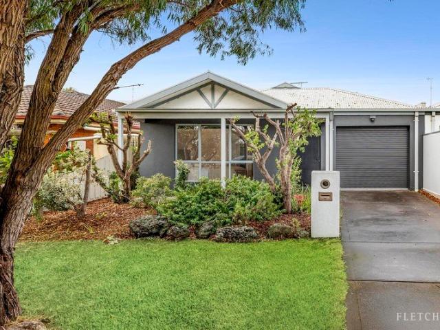 Single Level Ease in a Peaceful Coastal Setting
