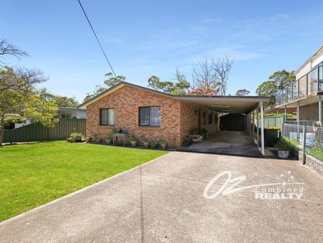 SINGLE LEVEL FAMILY HOME