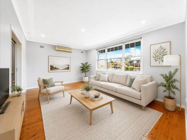 Single Level Family Living with Versatile Studio