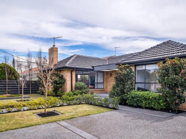Single Level Family Living, Northern Garden Retreat