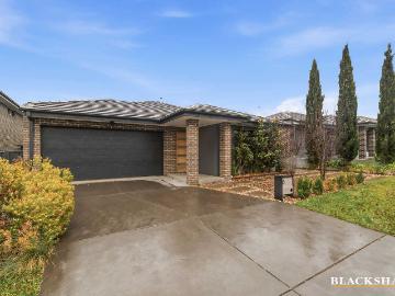 SINGLE LEVEL HOME
