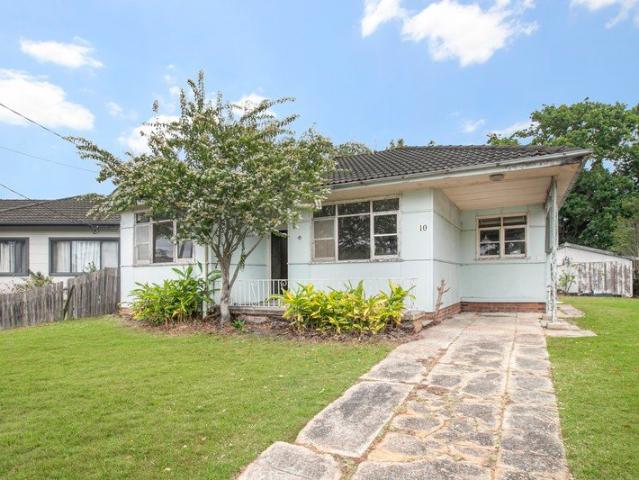 Single level home and retreat on 980m² parcel of land