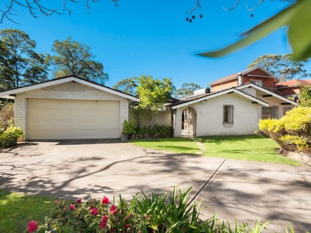 Single level living offering position and potential