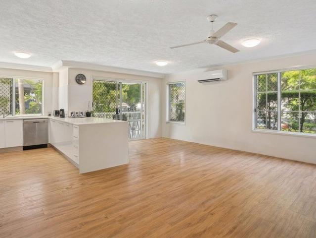 Single Level Living in a Convenient Southport Location