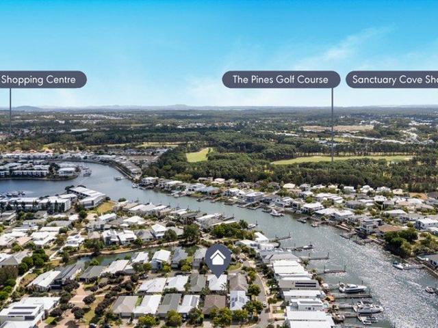 Single Level Living in Prestigious Hope Island Modern, Spacious & Low Maintenance