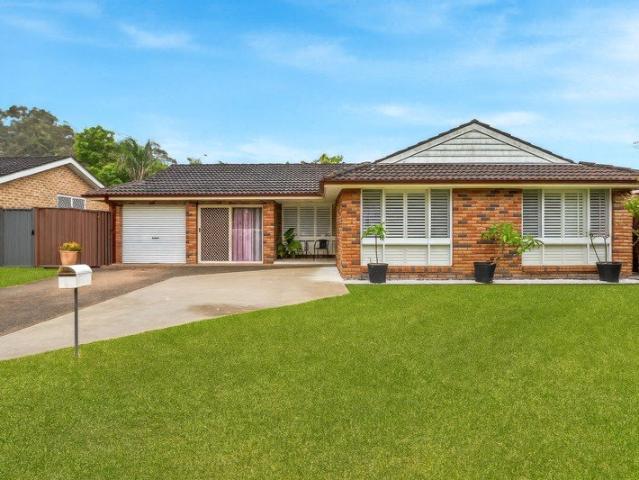 Single level living in sought after family locale
