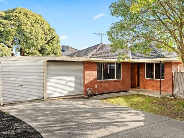 Single Level Living with Endless Potential on 396sqm Approx