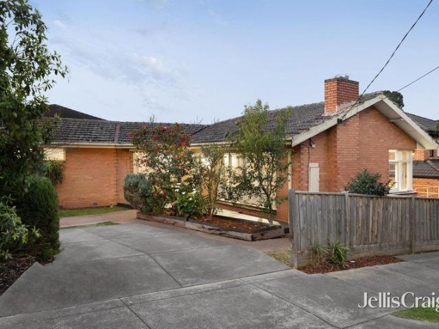 Single Level Living With Everything at your Doorstep
