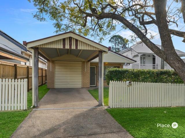 Single Level Living with Exceptional Outdoor Entertaining