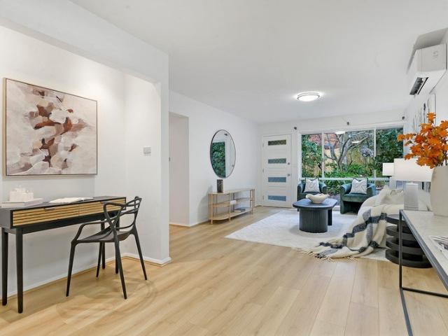 Single Level Luxury in a Prime Setting