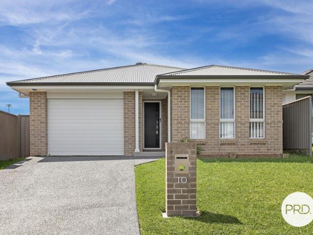 Single Level Modern Living