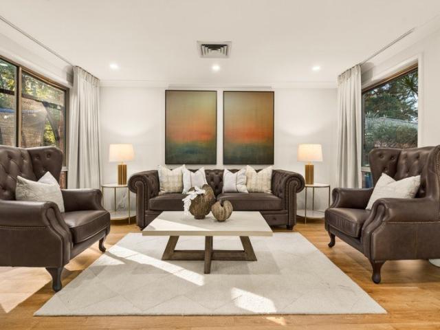 Single Level Sophistication in a Peaceful East Facing Setting