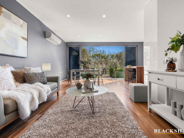 Single Level Sophistication with Courtyard Elegance