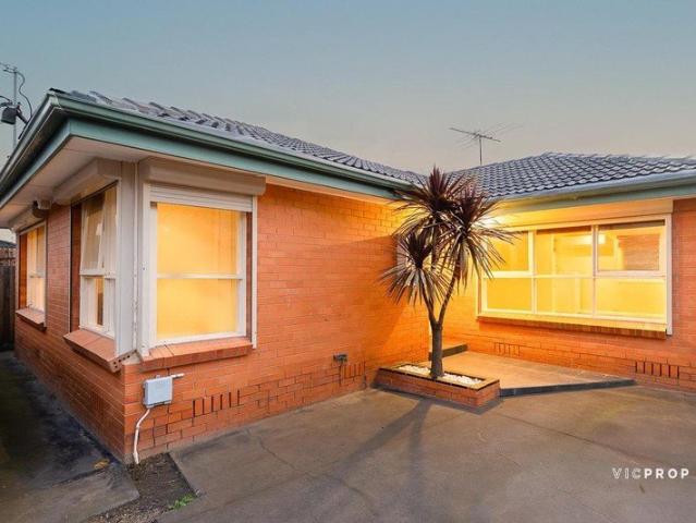 Single Level Sanctuary in Parkside Position