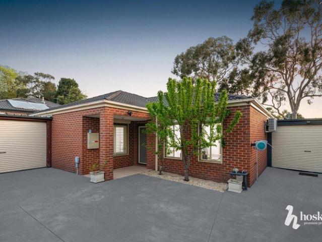 Single Level Serenity with Lifestyle Convenience