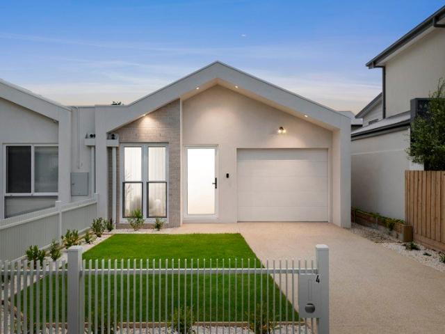 Single level stunner, move in and enjoy!