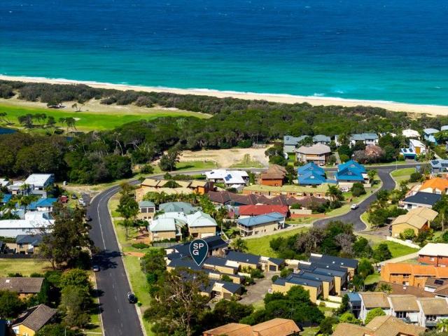 Single Level Private Beachside Townhouse