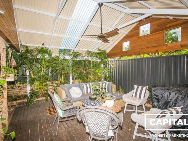 Single Level Renovated Villa in a Prime Location