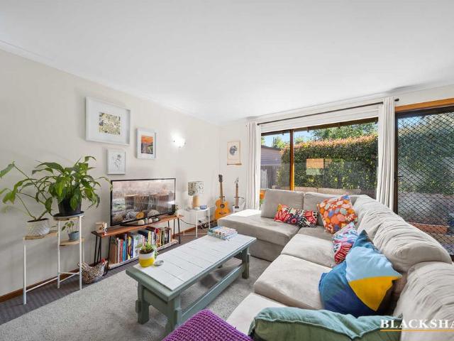 SINGLE LEVEL TOWNHOUSE