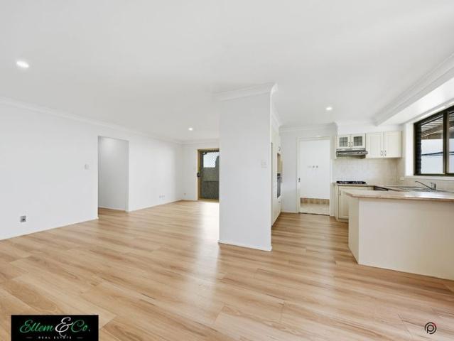 Single Level Villa!