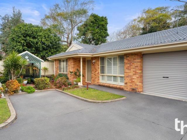 Single Level Villa Where Lakeside Convenience is Made Easy