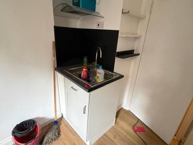 Single self contained studio flat