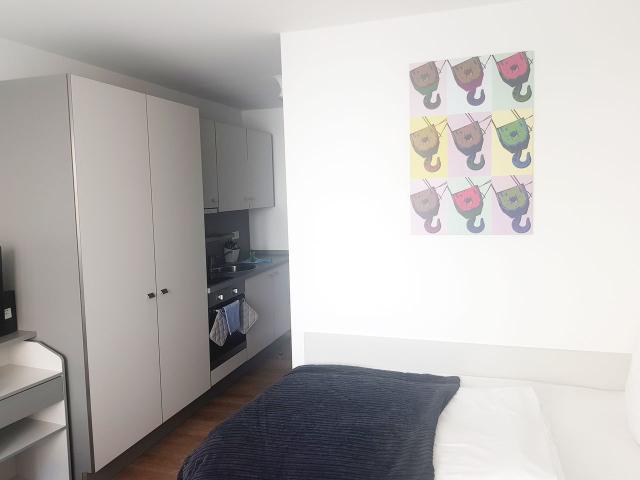 Single studio with service for long term letting, Berlin Amsterdam Apartments for Rent