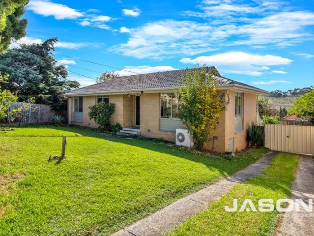 Single Story Delight in Westmeadows Prime Location