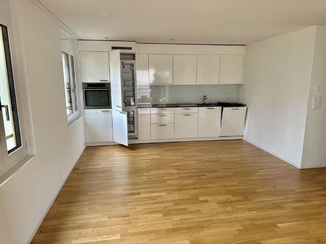 Single person looking for apartment