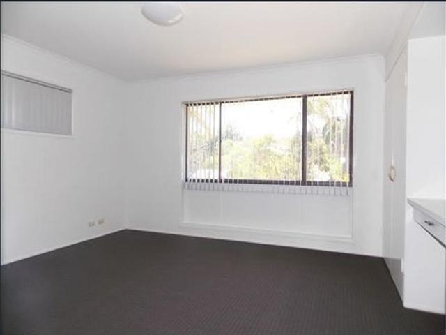 Single Room with ensuite in shared accommodation suitable for a single person