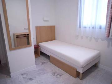 Single Room Cartuja Half board included