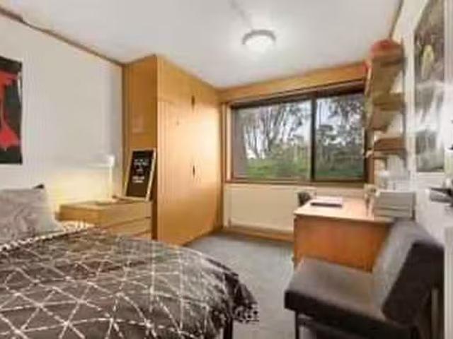 Single Room Chisholm College
