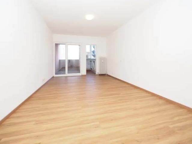 Single Wohnung mit Loggia