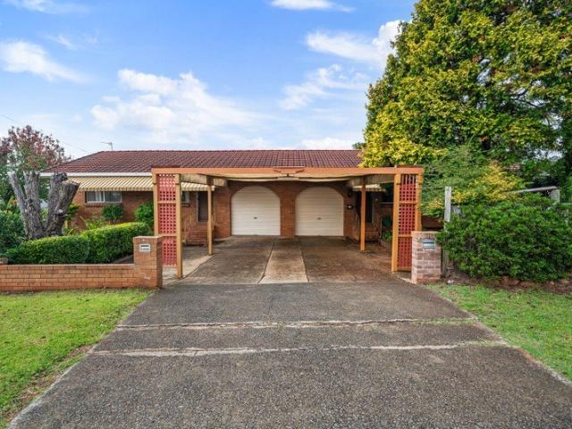Single Title Duplex in a Sought After Location