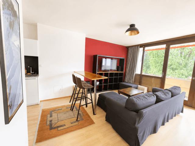 * * SINGLE TRAUM mit HOHER WOHNQUALITÄT. 8 Radmin. zum LKH/MedUni. 10 Radmin. zur KF Universität. LOGGIA. LIFT. TIEFGARAGE * *