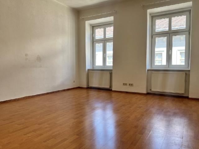 Sehr schöne Helle 3 Zimmer Wohnung in ruhiger Lage