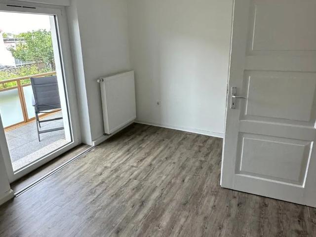 Singles oder Paare aufgepasst: 2 Zimmer Wohnung mit Balkon ab sofort