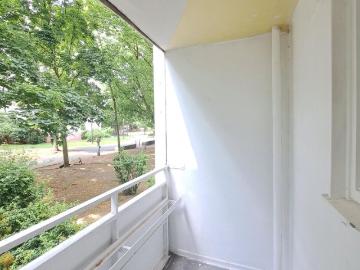 Singles aufgepasst: 1 Zimmer Wohnung mit Balkon zu vermieten!