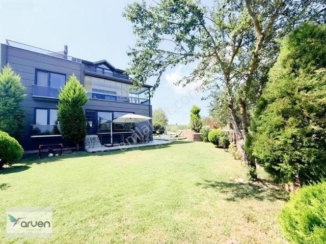 Sinop Merkezde Denize 200 M Emsalsiz Villa