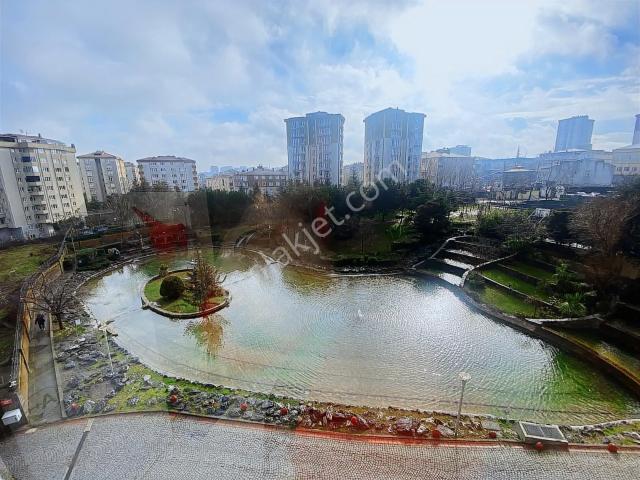Sinpaş Central Life Göl Manzaralı Satılık 3+1 Arakat Daire