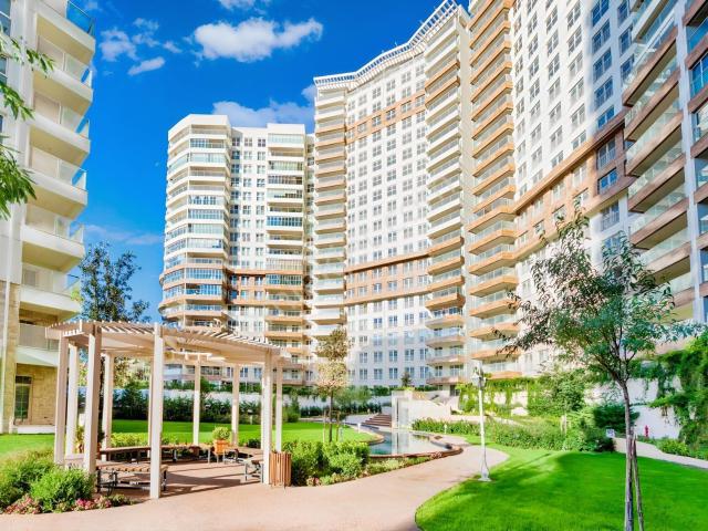 Sinpaş Ege Vadisi 4+1 Bahçe Katı Ve Ara Kat Lüks Kiralık Daire
