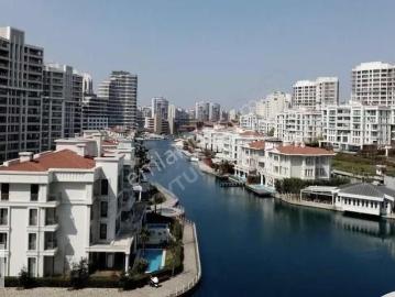 Sinpaş İstanbul Sarayları Satılık Balkonlu 2+1 Daire 128 M²