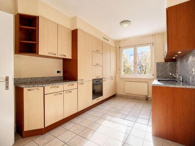 Sion, appartement de 5.5 pièces au cœur du quartier de Vissigen avec place de parc