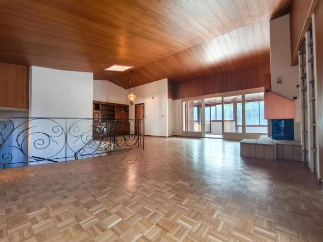 Sion Prächtige Villa von 215 m² mit Garten und Blick auf die Burgen
